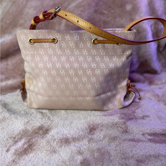 Vintage Dooney & Burke Bucket Shoulder Bag Pink - Picture 1 of 6